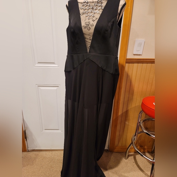 BCBGMAXAZRIA - HALEE - Women's  Size 2 - ROMPER Runway PARTY DRESS - NWOT - Picture 14 of 15